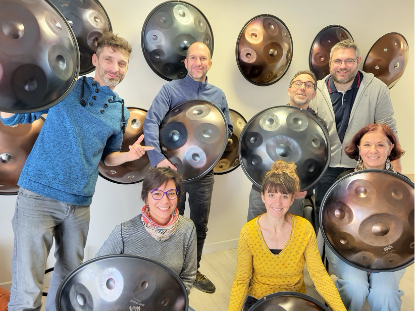 Les dimanches du handpan au showroom de Metal Sounds